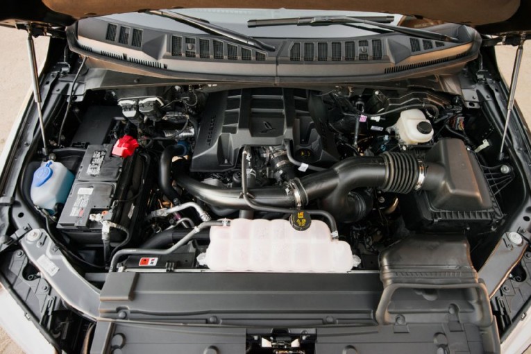 2015-ford-f-150-lariat-27-ecoboost-engine