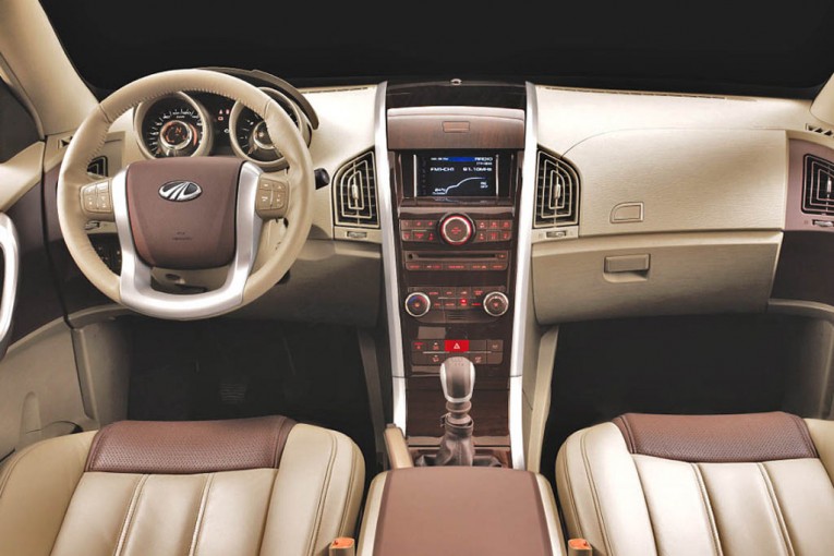 Mahindra XUV500 interior