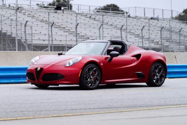 Alfa-Romeo-4C-Spider-110