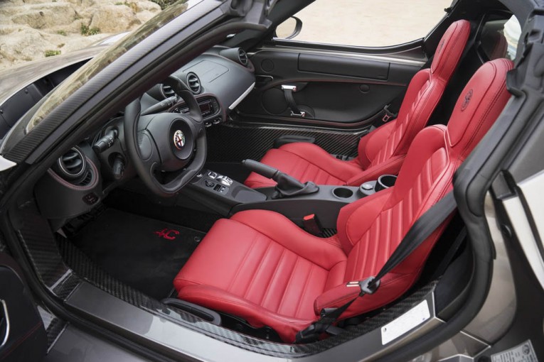 Alfa-Romeo-4C-Spider-136