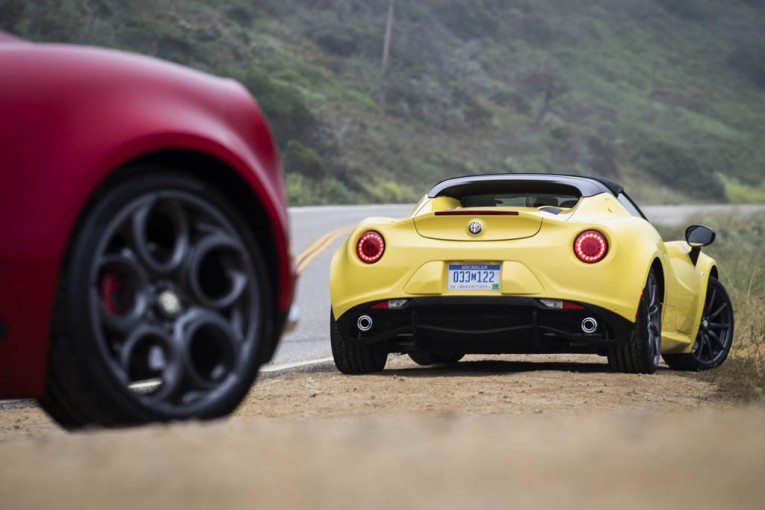 Alfa-Romeo-4C-Spider-160