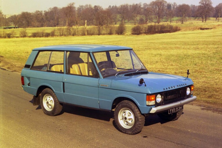 Four generations Land Rover Range Rover 07