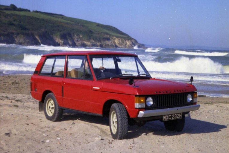 Four generations Land Rover Range Rover 09