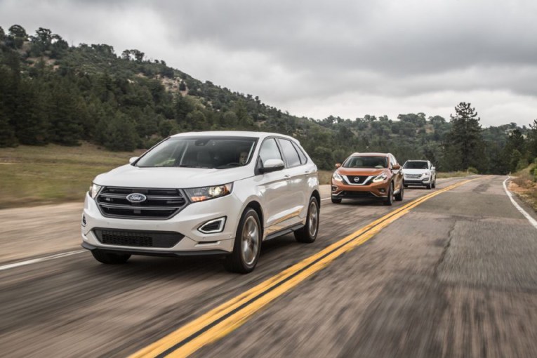 2015-midsize-crossovers-front-three-quarters-in-motion-02