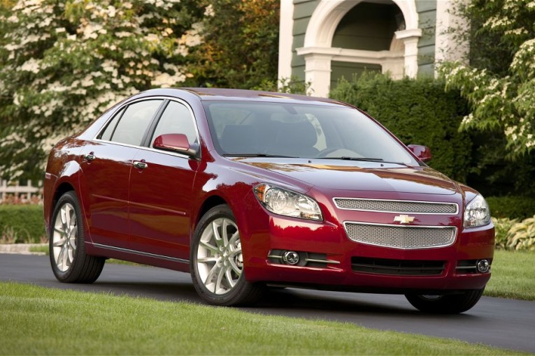 2012-chevrolet-malibu-ltz-front-right-angle