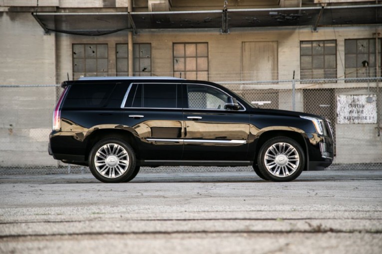 2015-cadillac-escalade-platinum-side-profile