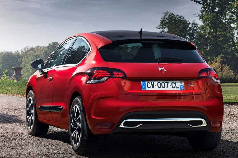 2016-Citroen-DS4-and-DS4-Crossback-26
