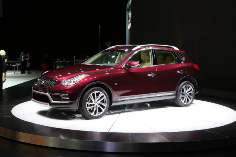 2016-Infiniti-QX50-101