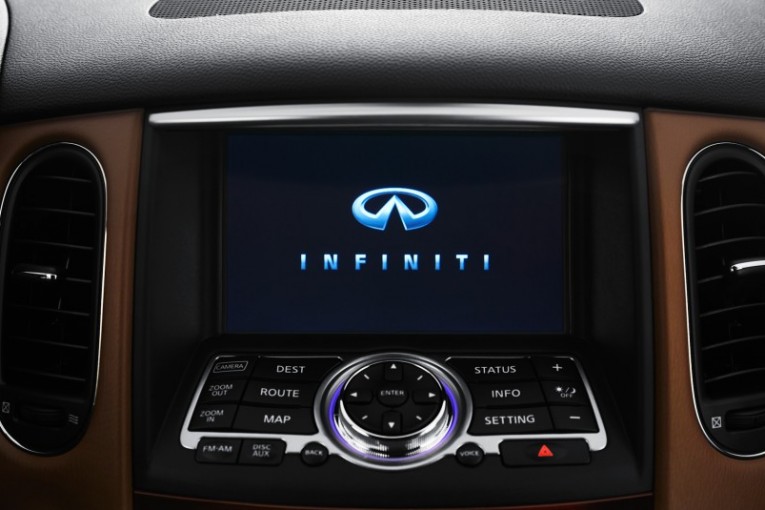 2016-Infiniti-QX50-Asian-spec-137