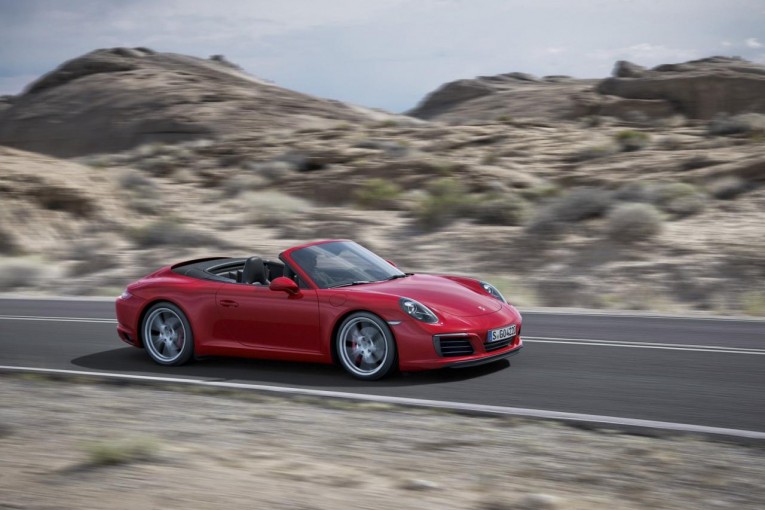 2016 Porsche 911 Carrera facelift 02