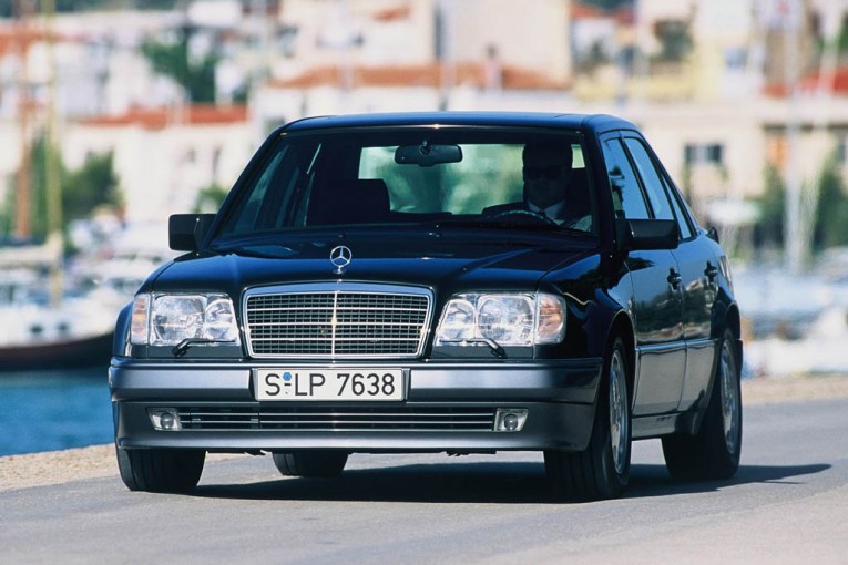 Mercedes-Benz-500e-01