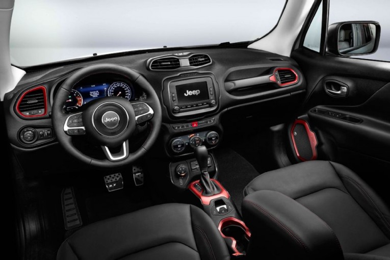 jeep-renegade-2015-frankfurt-dashboard