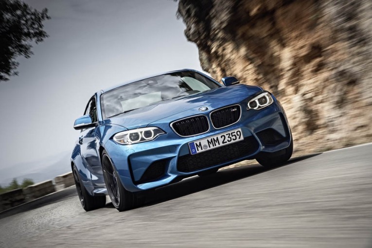 2017-BMW-M2-Coupe-20