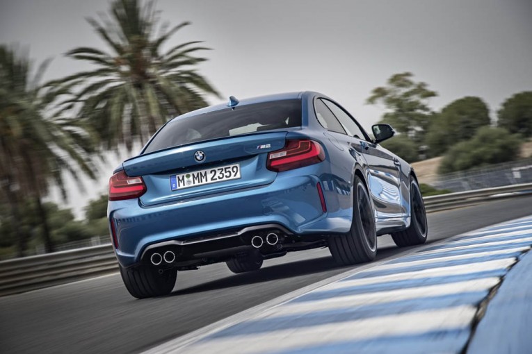 2017-BMW-M2-Coupe-35
