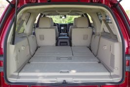 2016-Lincoln-Navigator-L-149-876x535