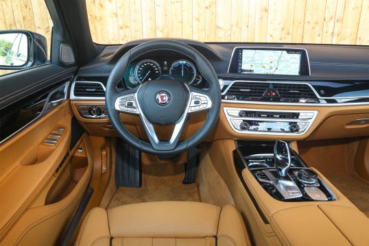 2017-bmw-alpina-b7-xdrive-cabin-02