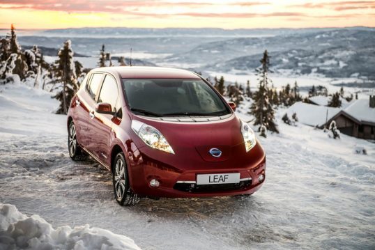 nissan-leaf-30kwh-hits-showrooms-7