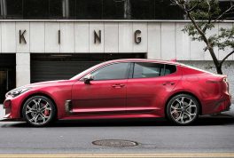 1-kia-stinger