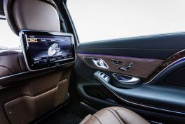 2017-mercedes-maybach-s550-144-876x535