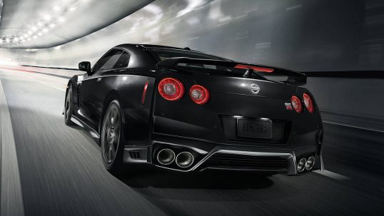 2017-nissan-gtr-black-original