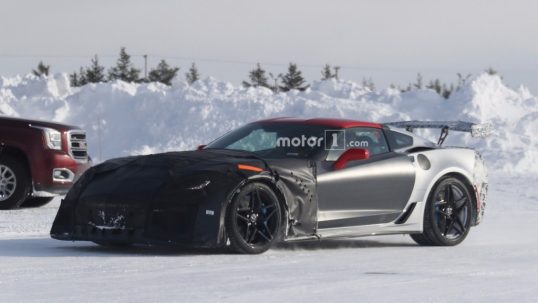 2018-chevy-corvette-zr1-spy-photo