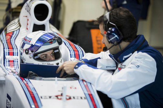 susie-wolff02