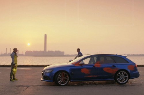 Audi RS 6 Avant and stuntman face-off