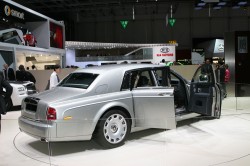 Rolls Royce Phanton Series II 07 250x166