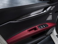 2014 Maserati Ghibli door panel