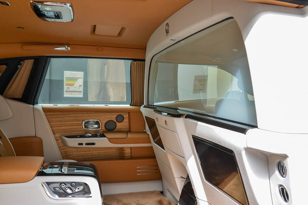 Rolls Royce Phantom Limousine Mutec