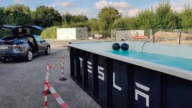 استخر تسلا / Tesla