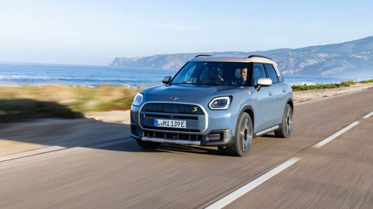 2025-mini-countryman-electric